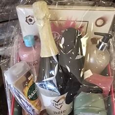 Gift Box 08-08-2026 10 00 08
